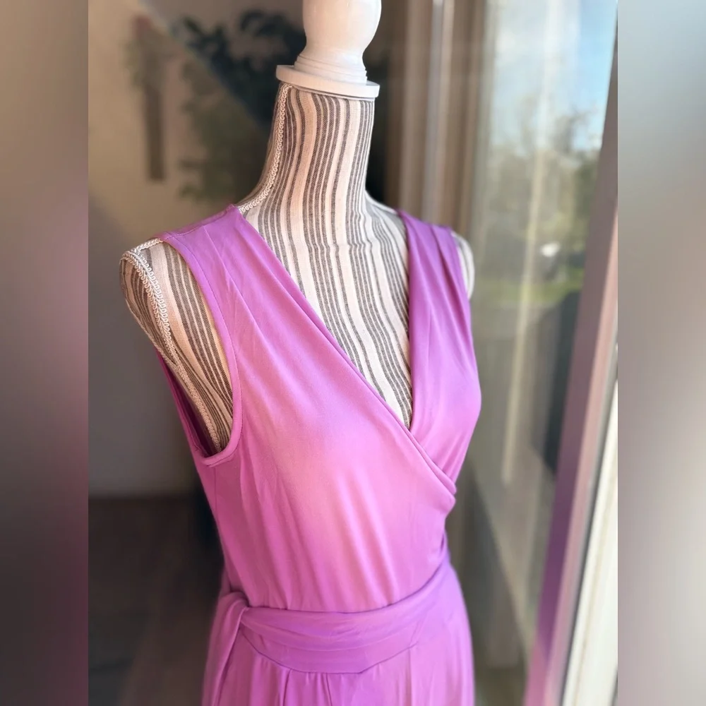 Nina Leonard Vibrant Pink Jumpsuit NWOT - Picture 3 of 9